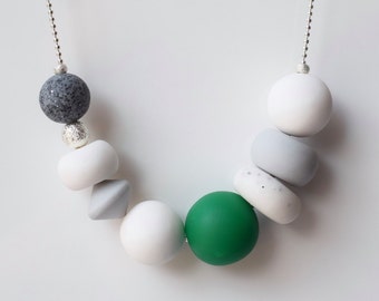 Green beaded necklace, Geometric statement necklace, Modern necklace, White Chunky necklace, Minimalist jewelry, Polymer clay jewelry, Gift