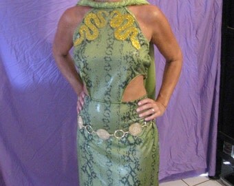 Medusa halloween costume-green snake print