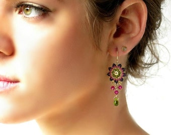 Gift for her, Dangle earring, Beaded earrings, Drop earrings gold, Swarovski earring, Green earrings, Pink earrings, Chandelier earrings