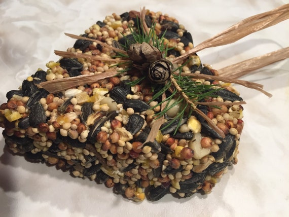 bird seed wreaths shaped as hearts wedding shower favors bird seed wreaths shaped as hearts wedding shower favors