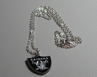 Oakland Raiders Necklace, Sterling Silver 18" Chain, Official NFL Oakland Raiders Charm
