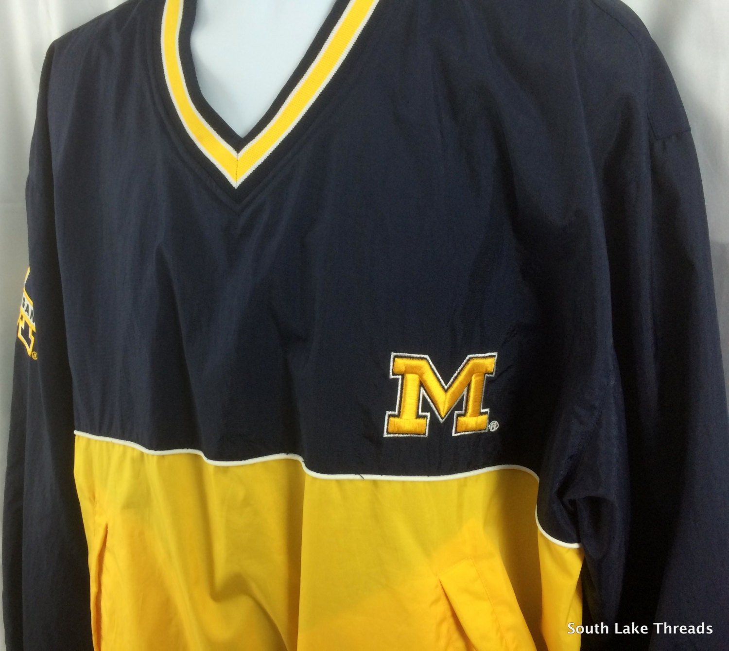 University of Michigan Pullover Windbreaker Jacket Adult