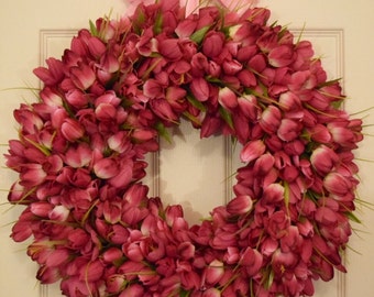 Extra Full Magenta Mini Tulip Wreath; Pink Easter Wreath; Handmade Wreath; Spring Floral Wreath; Easter Door Decor; Spring Tulips