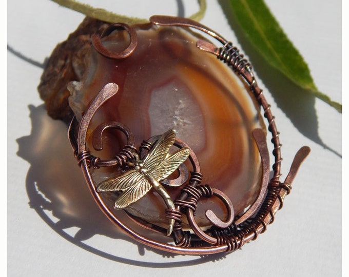 Stone Cut Necklace Agate Copper wire pendant dragonfly