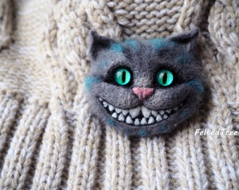 Cheshire Cat felted brooch accessory badge Alice in Wonderland handmade