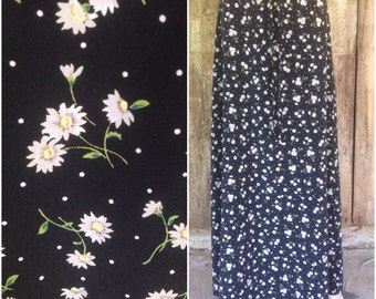 Floral grunge skirt, vintage 90s skirt, grunge floral skirt, ditsy floral, daisy skirt, sunflower skirt, black boho hippie bohemian maxi