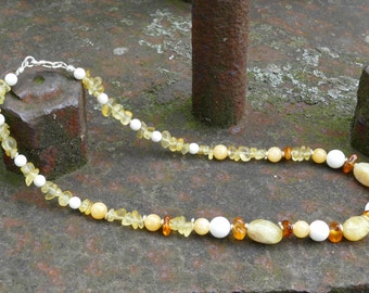 Amber, coral, Zirtrin, gemstone necklace