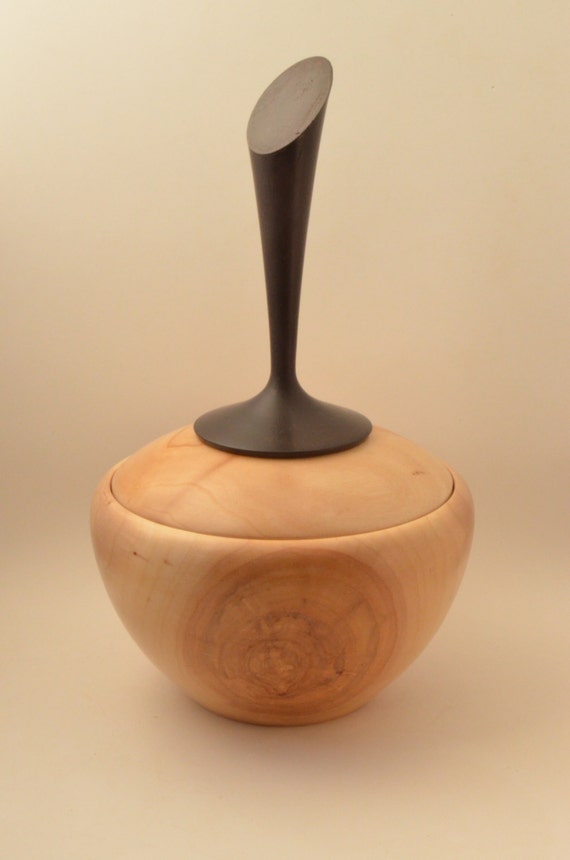 Turned wooden bowl with lid and finial by TurnedNorwegianWood
