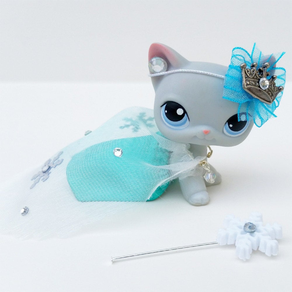 Littlest Pet Shop LPS Frozen Elsa Inspired Outfit Clothes