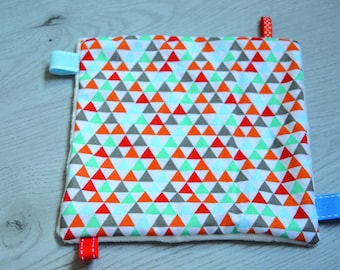 DOUDOU square with TRIANGLES