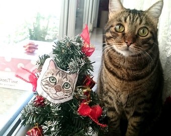 Custom Pet Ornament, Personalized gift for pet lovers, cat ornament, dog ornament, pet brooch, Christmas Gift,