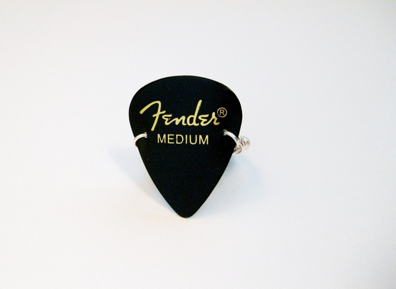 Fender Guitar Pick Ring