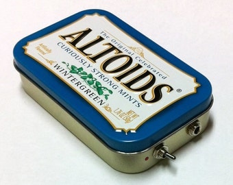 Portable Altoids Amp and Speaker for iPhone MP3 Player -Altoids Blue/Red
