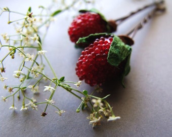 Red Berry Bobby Pin Set, Raspberry Hair Pins, Woodland Bobby Pins, Berries Hair Clips