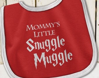 Harry Potter Baby, Mommy's Little Snuggle Muggle, Harry Potter Bib, Harry Potter Baby Clothes, Harry Potter, Harry Potter Baby Gift