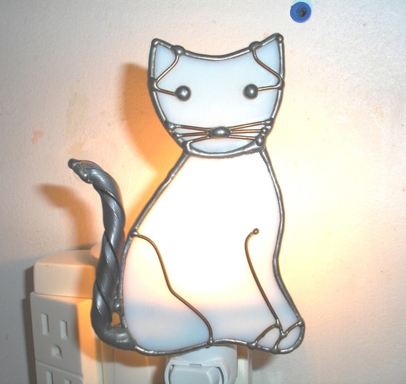 LT Stained glass white bone Cat night light lamp sitting with
