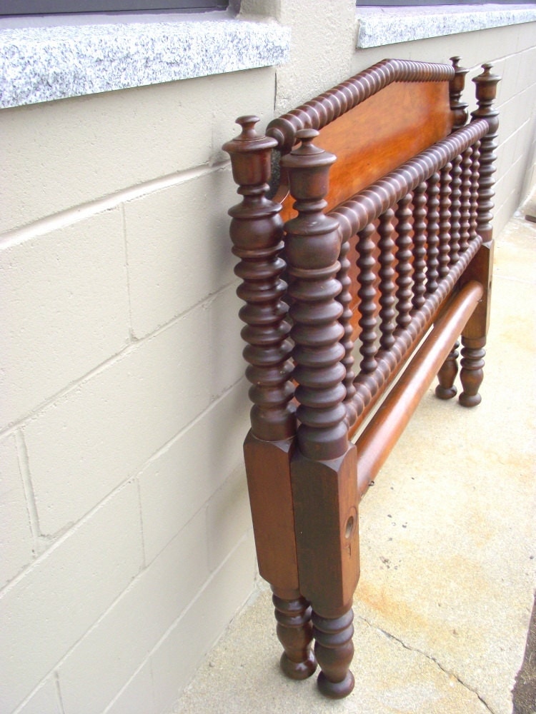 Antique Heirloom Spindle Spool Bed FULL Double Size