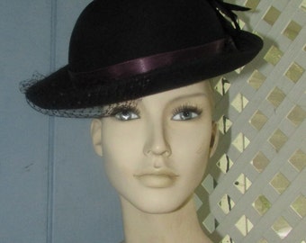 Beautiful BLACK Womens HAT With Feather Small Net Wool Felt Midcentury Accessory Designer's Exclusive Touch Label