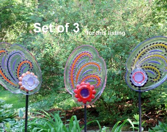 SET of 3 Glass Garden Flowers, Yard Sun Catcher, Garden Yard Art and outdoor Garden sun catcher with recycled glass