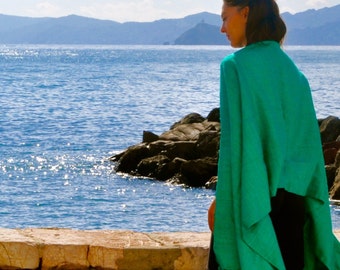 Elegant Green hand woven tussah silk stole, non-violent ahimsa peace silk
