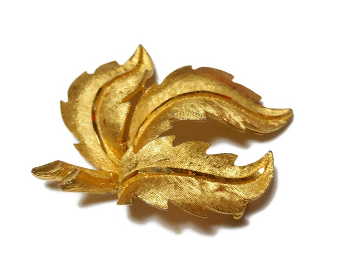 FREE SHIPPING BSK leaf brooch, figural leaf pin with veins, brushed gold with satin tone veins, gold plated, finely detailed