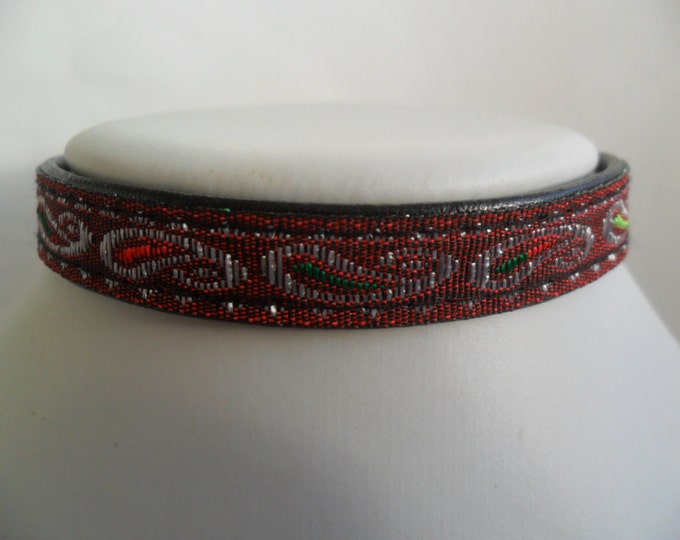 Woven ribbon choker necklace, adjustable size with a width of 3/8” inch ( pick your neck size) Ribbon Choker Necklace
