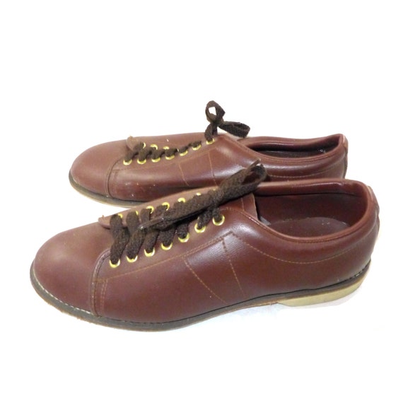 Brunswick vintage burgundy red bowling shoes vegan / faux