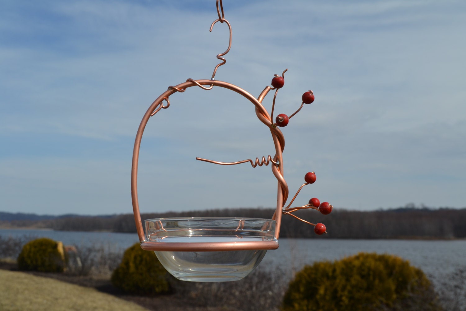 Fruit Fly Basket Hummingbird Feeder