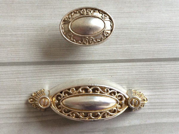 2.5 Bin Cup Drawer Pull Handles Dresser Pulls Antique