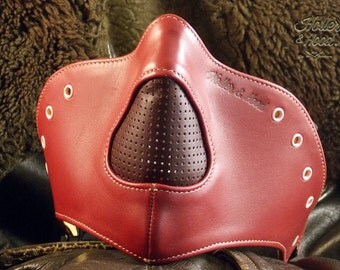 L'Original 'LadyBird' par Holler&Hood. Le masque de cuir distingué et extravagant au féminin/cafe racer/moto/hotrod/ Built For Speed !!