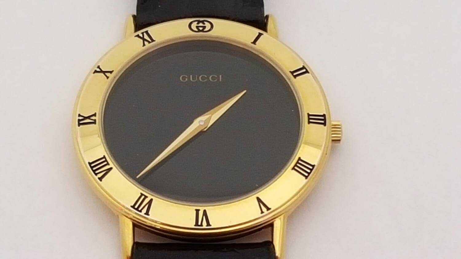 Vintage 18K Gold Plated Gucci Mens Luxury Wrist Watch