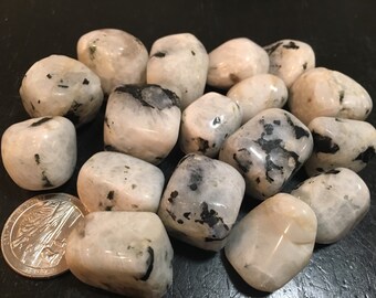 Moonstone crystal - Raw Moonstone Crystal - rainbow moonstone gemstone - healing crystals and stones - raw moonstone - minerals - raw stones