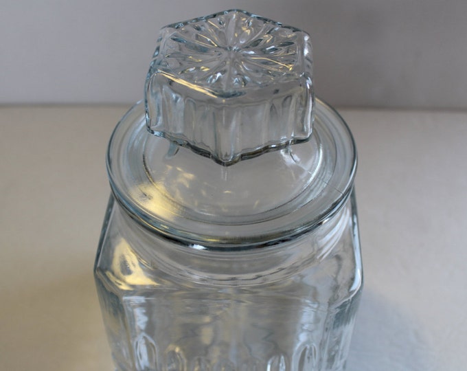 Vintage Apothecary Jar, Glass Jar with Lid, Storage Jar, Clear Glass Apothecary Jar, Glass Display Jars, Cottage Decor, Shabby Chic