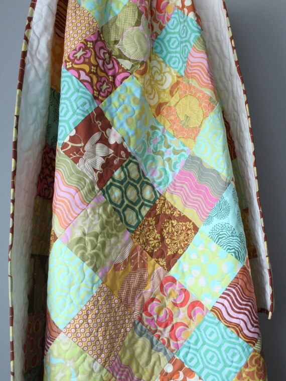 modern-lap-quilt-midwest-modern-quilt-amy-butler-by-gobewonderful