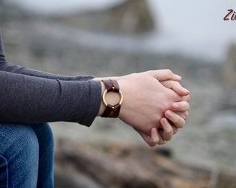 The Petite Essential Leather and Brass Bracelet - 4 Colors (Browns)