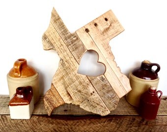 Wood Texas Cutout - Wooden Texas Sign - Texas Wall Decor - Reclaimed Wood Wall Art - Pallet Wood Sign - Rustic Home Decor - Home State Sign