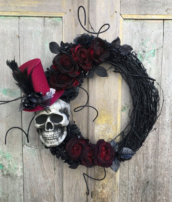 Gothic Skull Wreath