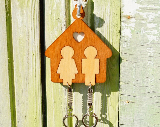 Rustic key chain Wall housekeeper with 2 кeychains for her and him rustic wooden housekeeper with кeychains