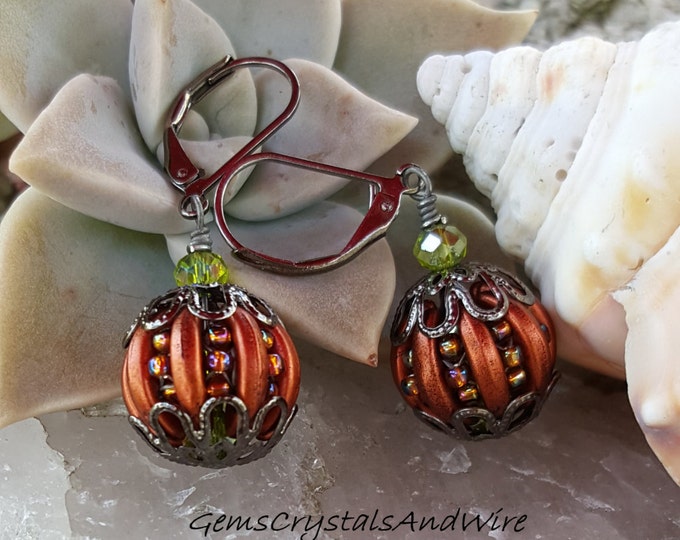 Elegant Pumpkin Earrings, Beaded Pumpkins, Unique Earrings, Fall Jewelry, Autumn Pumpkins, Halloween Earrings