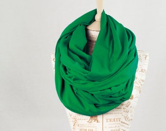 Oversized Scarf Chunky Scarf, Green Scarf, Hooded Infinity Scarf, Kelly Scarf, Winter Scarf, Circle Scarf,Green Womens Gift for Her