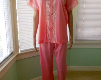 Vintage PAJAMA Set/Womens Pajama Set/2 Piece Pajamas/Mad Men/Rockabilly/Vintage Pjs/HENSON KICKERNIC/Loungewear/60s Vintage Lingerie/Small