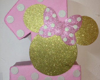 First birthday Minnie mouse pinata pink and gold . pink and gold Minnie mouse pinata. Minnie mouse birthday. Minnie mouse decoration.