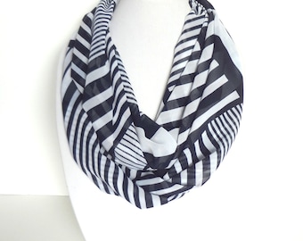 Nautical Scarves, Black & White Scarf, Striped Infinity scarf, Women's scarf, Summer Accessory, Ladies Scarves, Scarf Necklace