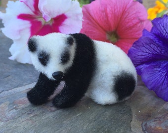 Wagner Panda Miniature - Flocked Animal - Made in Germany