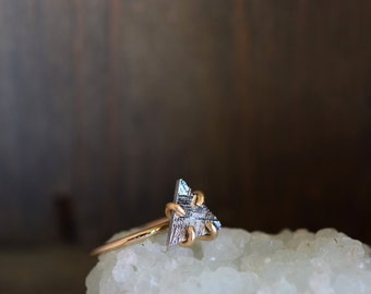 Meteorite Ring. 14k Gold Fill Prong Ring. Outer Space Shooting Star. Boho Stacking Meteorite Gold Fill Jewelry. Falling Star Stone Ring