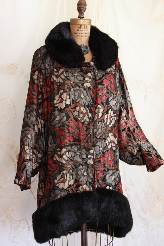 Vintage 1920s Cocoon Coat / Flapper Coat / Art by