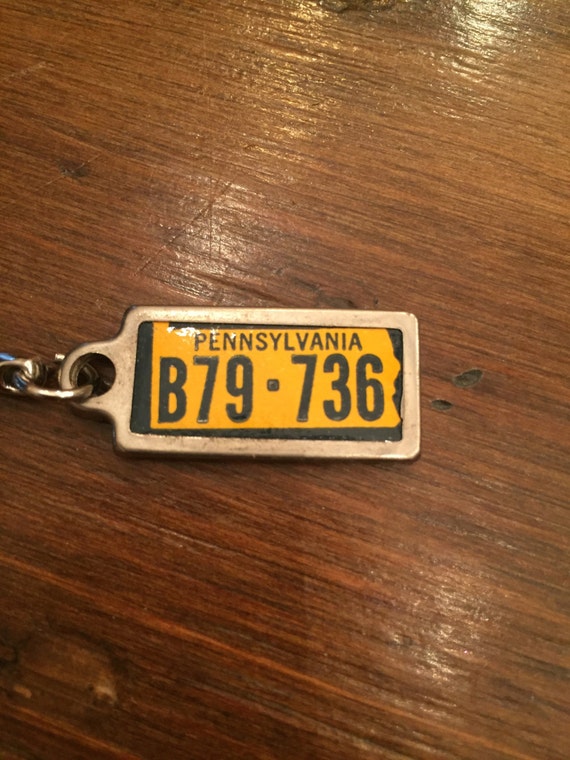 Vintage Pennsylvania Mini License Plate Keychain B79 736 by