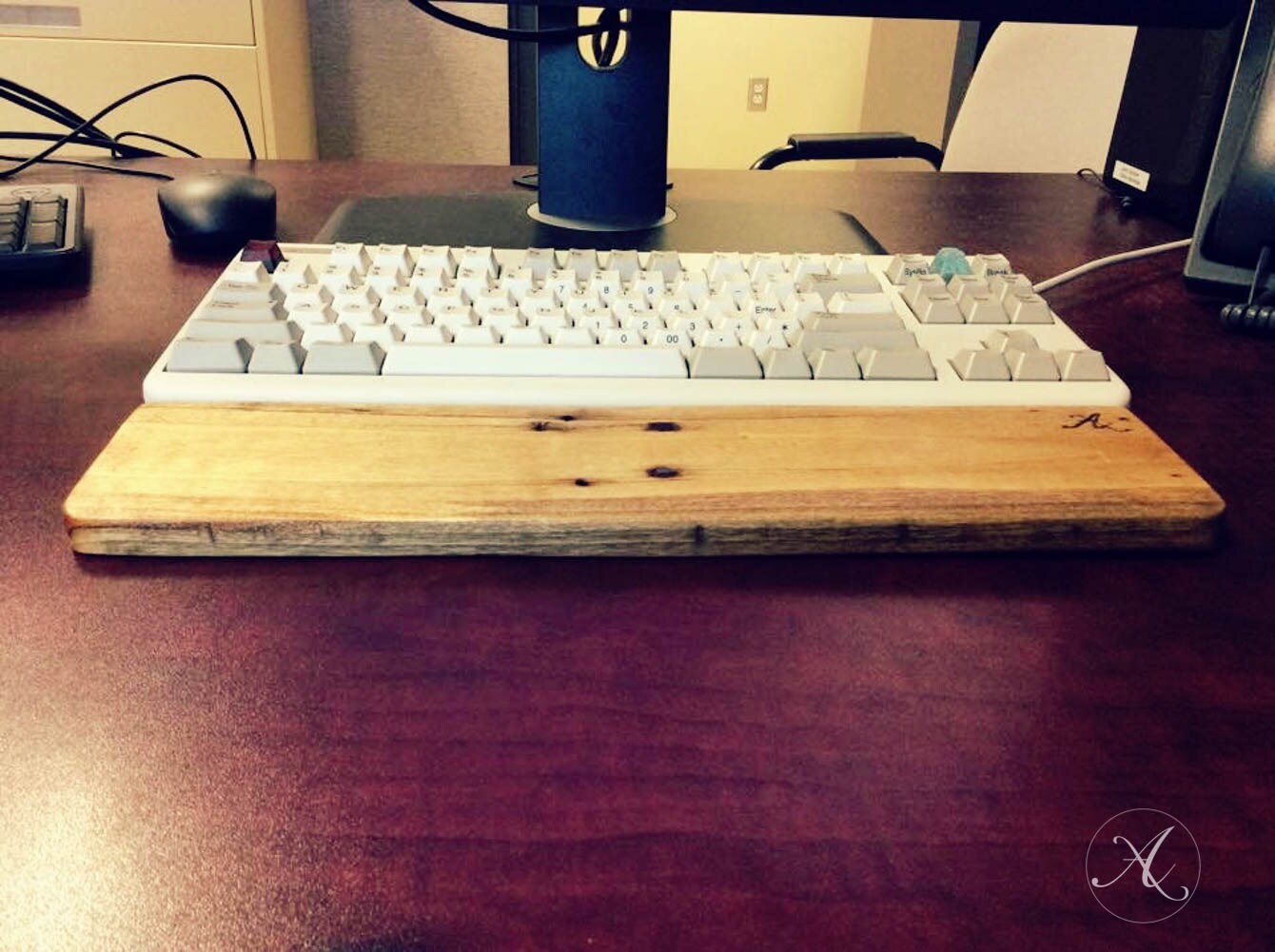 Wooden keyboard wrist rest / keyboard wrist support pad