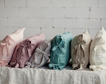 Linen pillowcases with ribbons. Bow tie linen pillow cover. Natural linen pillow case. Pillow cases with ties. Romantic pillow cases.