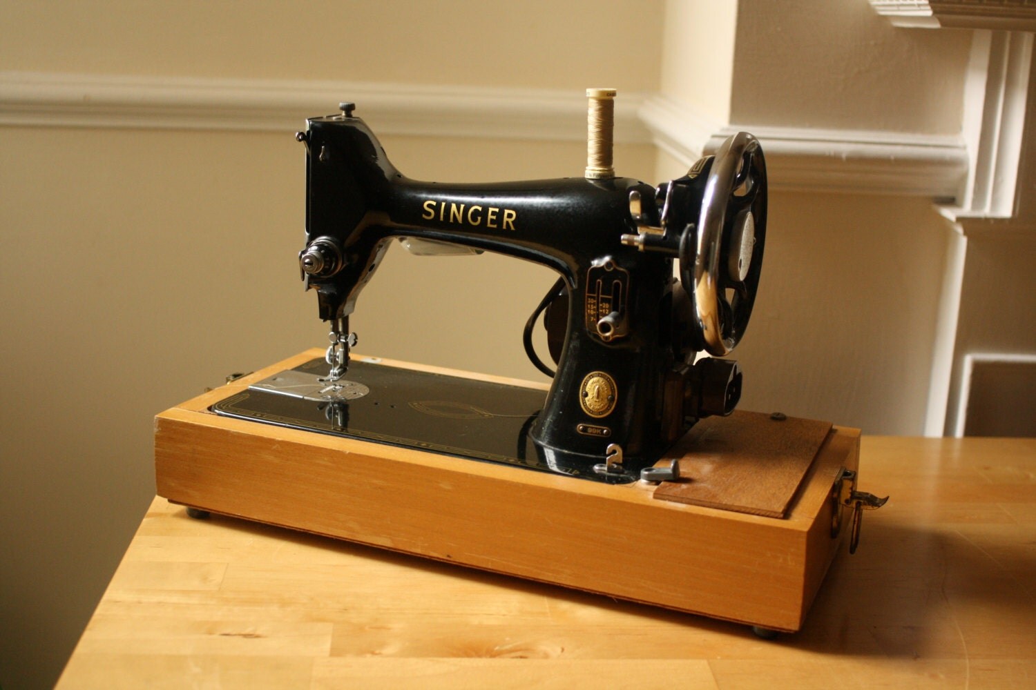 Vintage Singer Sewing Machine Model 99 with by ForestFallsVintage